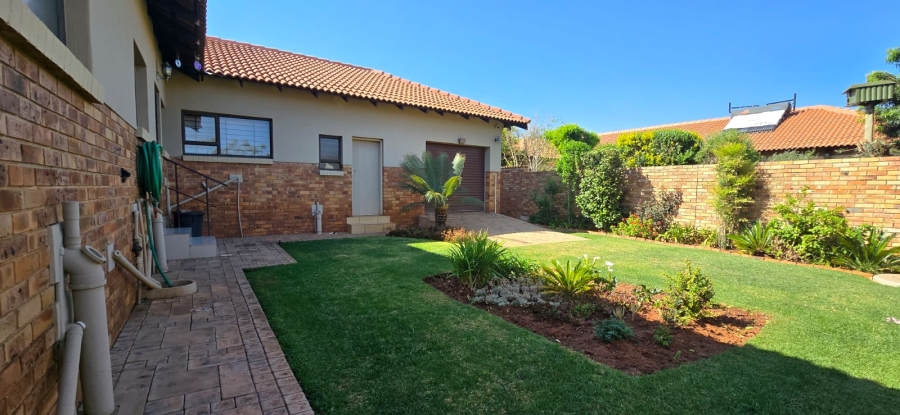 3 Bedroom Property for Sale in Wilkoppies North West